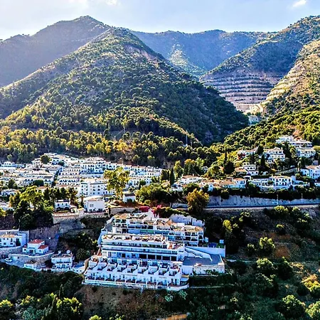 Appartement Pueblo, 3 Terraces & Pool With Sea View