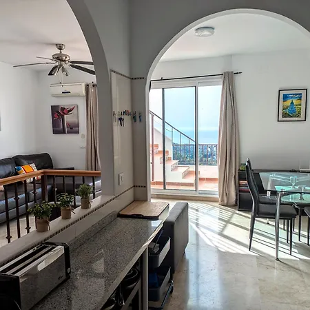 Pueblo, 3 Terraces & Pool With Sea View Appartement Mijas