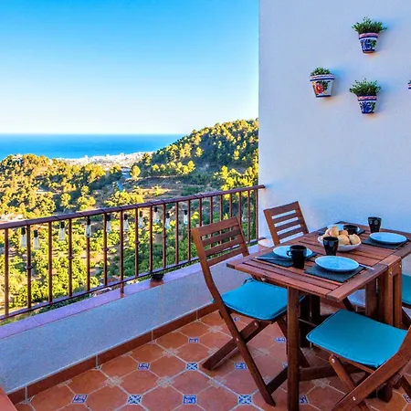 Pueblo, 3 Terraces & Pool With Sea View Appartement