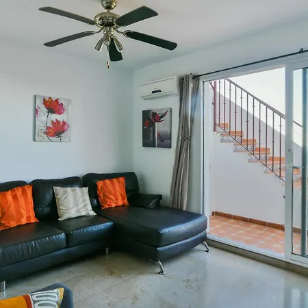 Apartment Pueblo, 3 Terraces & Pool With Sea View