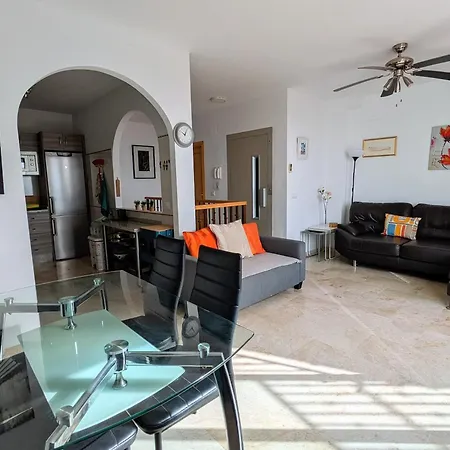 Pueblo, 3 Terraces & Pool With Sea View Apartment *