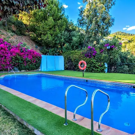 Pueblo, 3 Terraces & Pool With Sea View